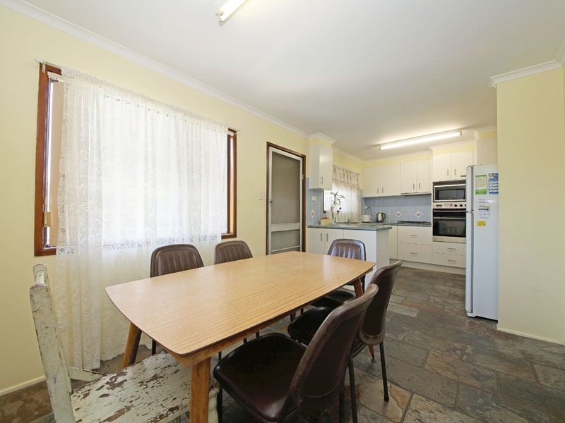 Photo - 4 Welsby Street, Rothwell QLD 4022 - Image 3