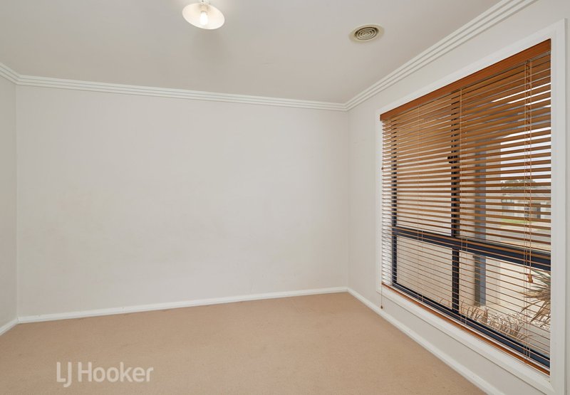 Photo - 4 Werribee Road, Bourkelands NSW 2650 - Image 11