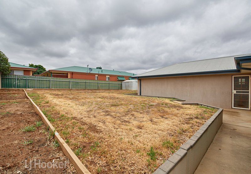 Photo - 4 Werribee Road, Bourkelands NSW 2650 - Image 13