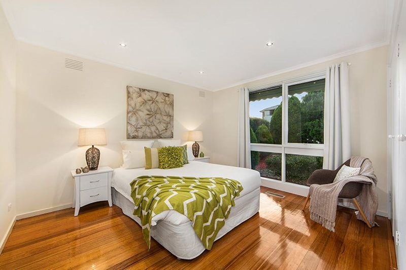 Photo - 4 Westlands Road, Glen Waverley VIC 3150 - Image 6