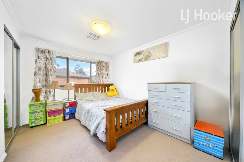 Photo - 4 Westringia Street, Bonnyrigg NSW 2177 - Image 9