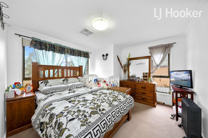 Photo - 4 Westringia Street, Bonnyrigg NSW 2177 - Image 10