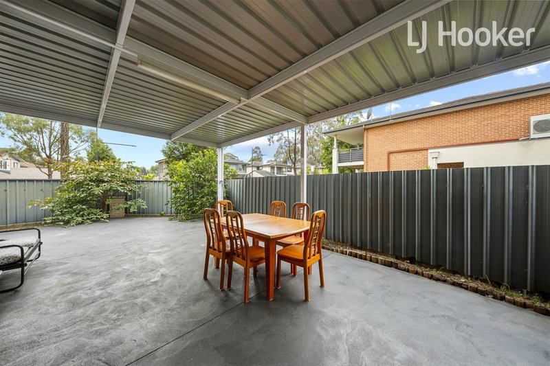 Photo - 4 Westringia Street, Bonnyrigg NSW 2177 - Image 11