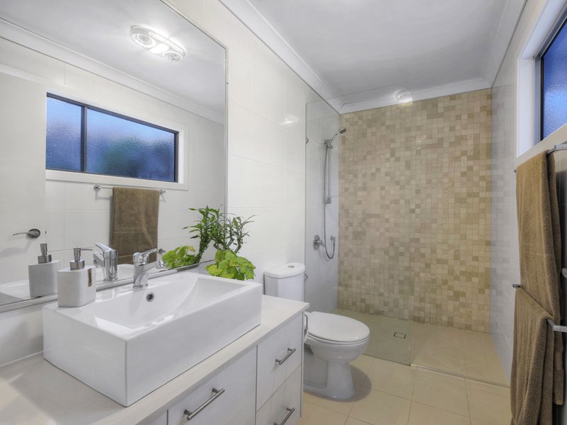 Photo - 4 Westwood Street, Wavell Heights QLD 4012 - Image 14