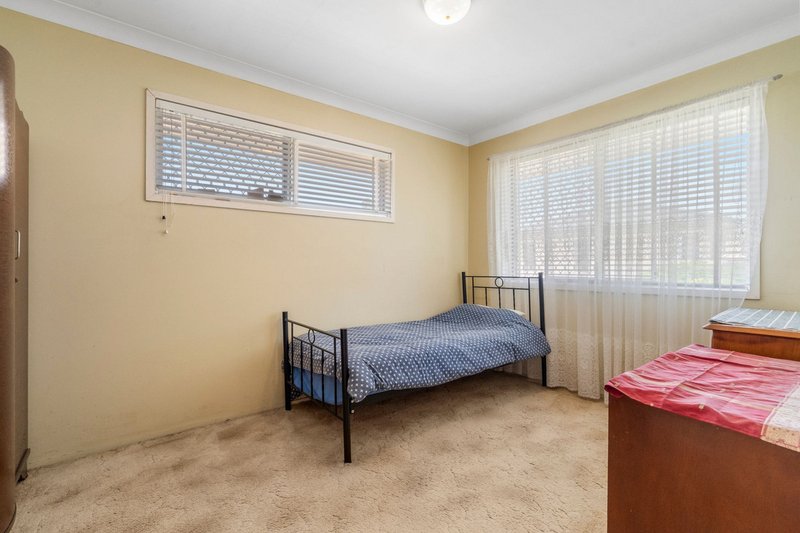 Photo - 4 Wheatley Street, Sunnybank QLD 4109 - Image 12