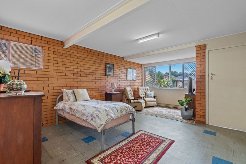 Photo - 4 Wheatley Street, Sunnybank QLD 4109 - Image 16