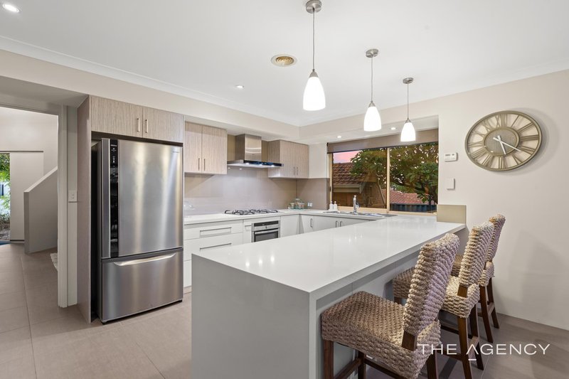 Photo - 4 Whelan Road, Kardinya WA 6163 - Image 6