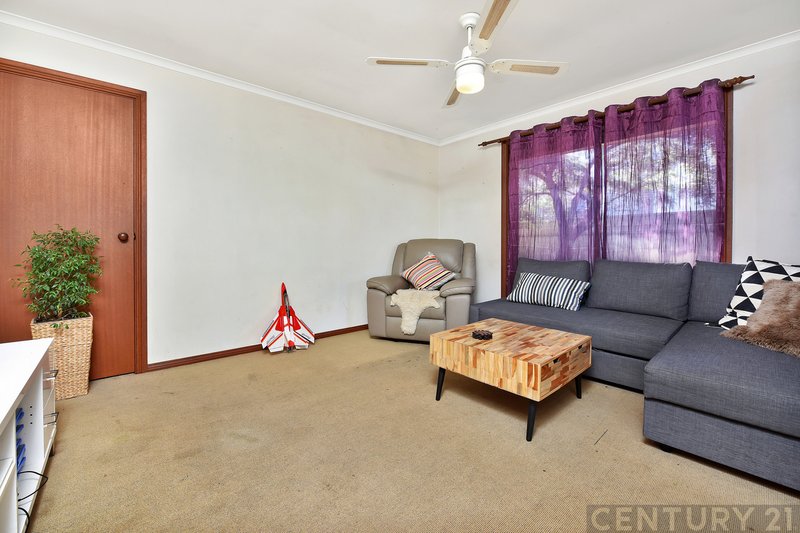 Photo - 4 Whinnerah Avenue, Aldinga Beach SA 5173 - Image 6