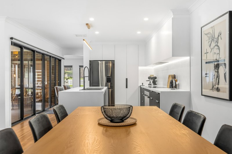 Photo - 4 Whistler Close, Brown Hill VIC 3350 - Image 11