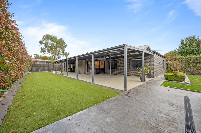Photo - 4 Whistler Close, Brown Hill VIC 3350 - Image 19