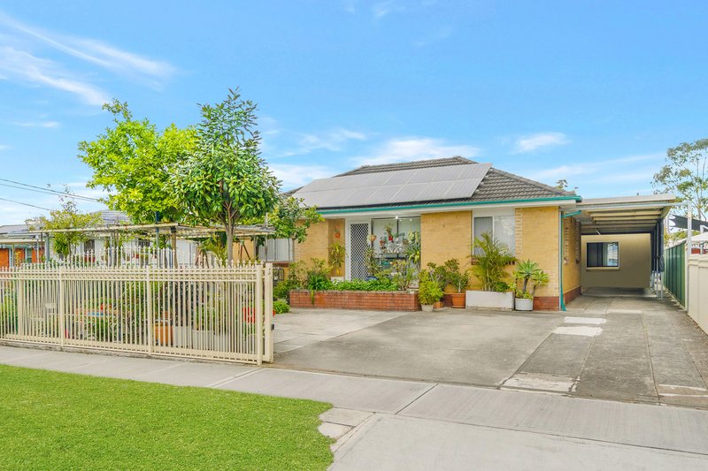 4 Willan Drive, Cartwright NSW 2168