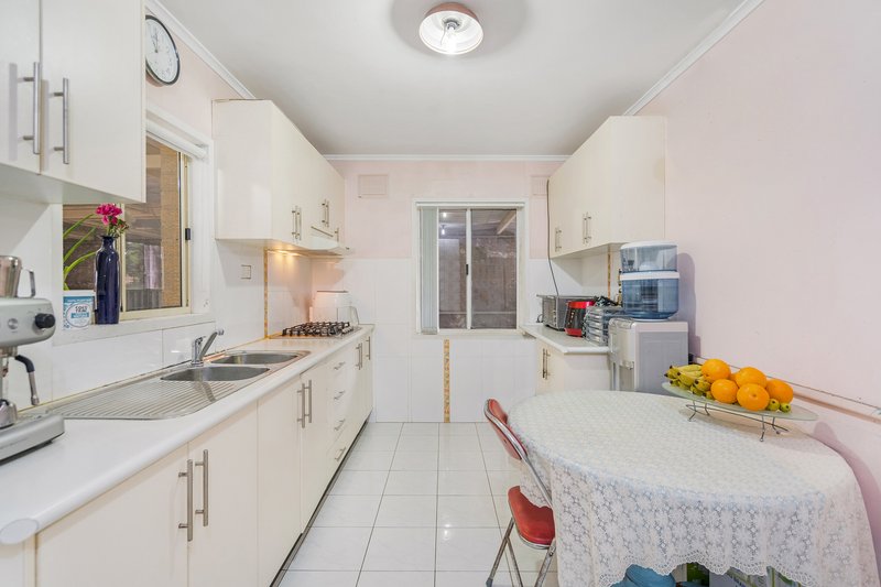 Photo - 4 Willan Drive, Cartwright NSW 2168 - Image 8