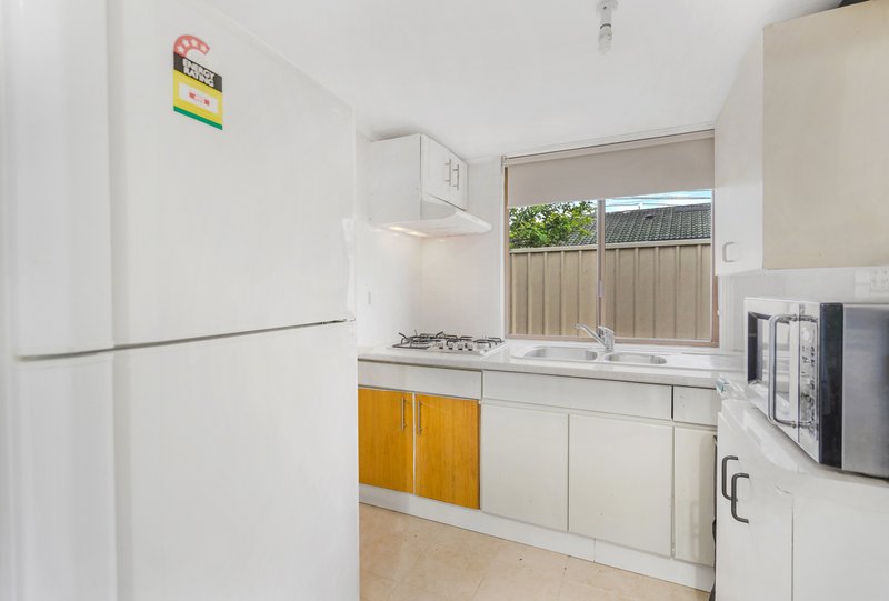 Photo - 4 Willan Drive, Cartwright NSW 2168 - Image 11