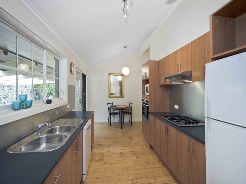 Photo - 4 Williams Street, Mount Barker SA 5251 - Image 3