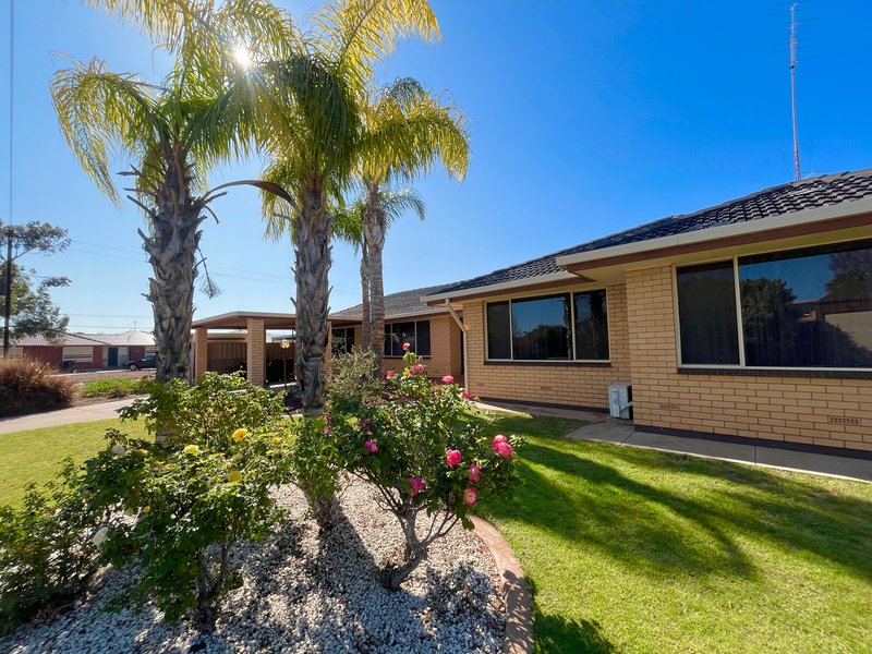 Photo - 4 Wilson Street, Whyalla Playford SA 5600 - Image 2