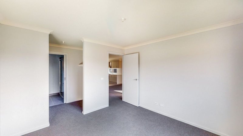 Photo - 4 Wilton Street, Cranbourne West VIC 3977 - Image 5