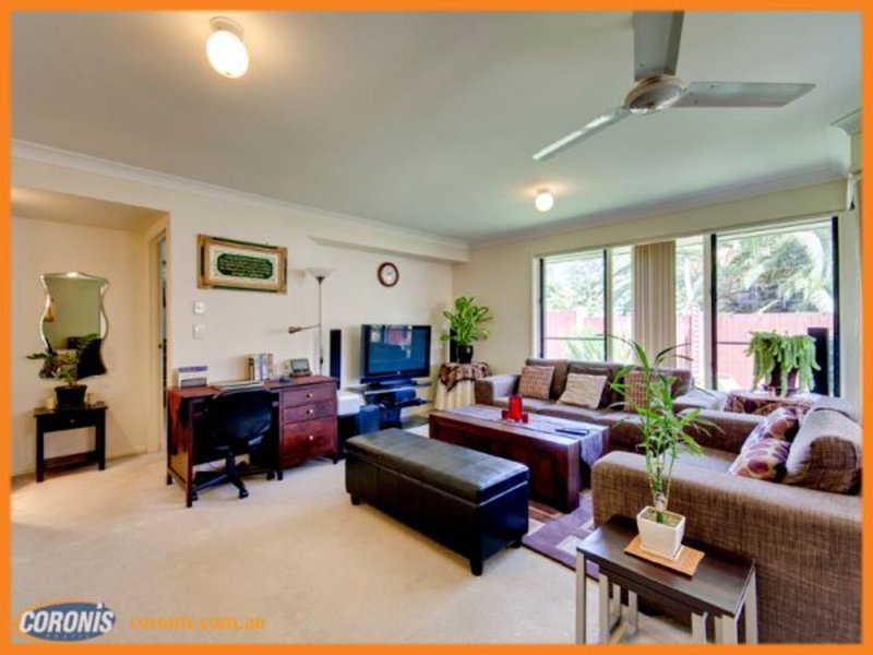 Photo - 4 Wimbledon Circuit, Carseldine QLD 4034 - Image 5