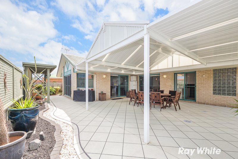 Photo - 4 Winch Court, Banksia Beach QLD 4507 - Image 2