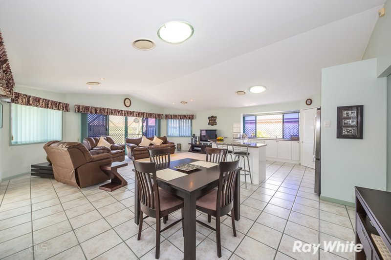 Photo - 4 Winch Court, Banksia Beach QLD 4507 - Image 3