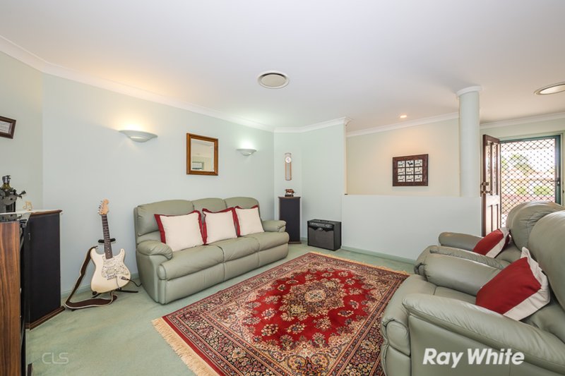 Photo - 4 Winch Court, Banksia Beach QLD 4507 - Image 4