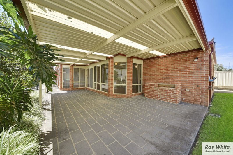 Photo - 4 Winnaleah Street, West Hoxton NSW 2171 - Image 10