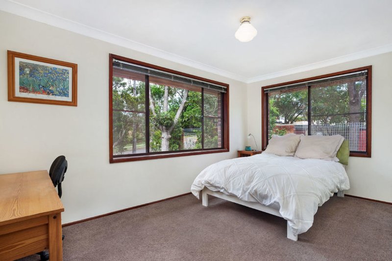 Photo - 4 Winton Avenue, Northmead NSW 2152 - Image 5