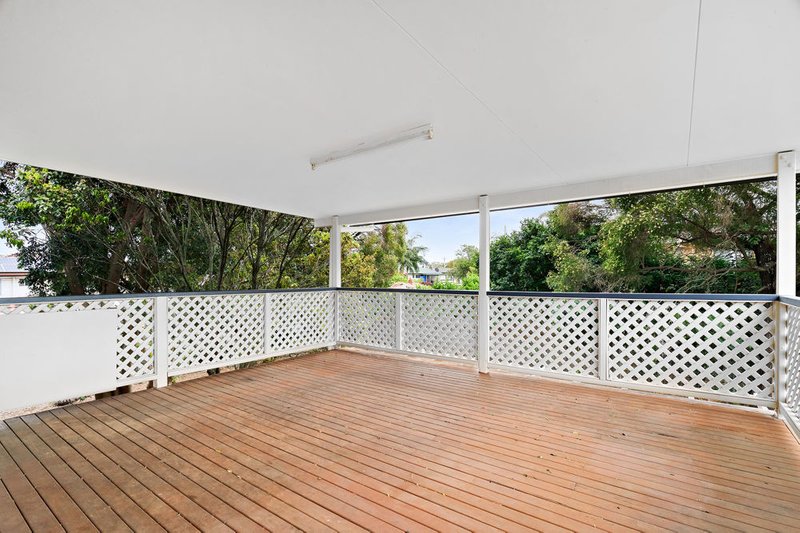 Photo - 4 Wirupa Street, Bracken Ridge QLD 4017 - Image 2