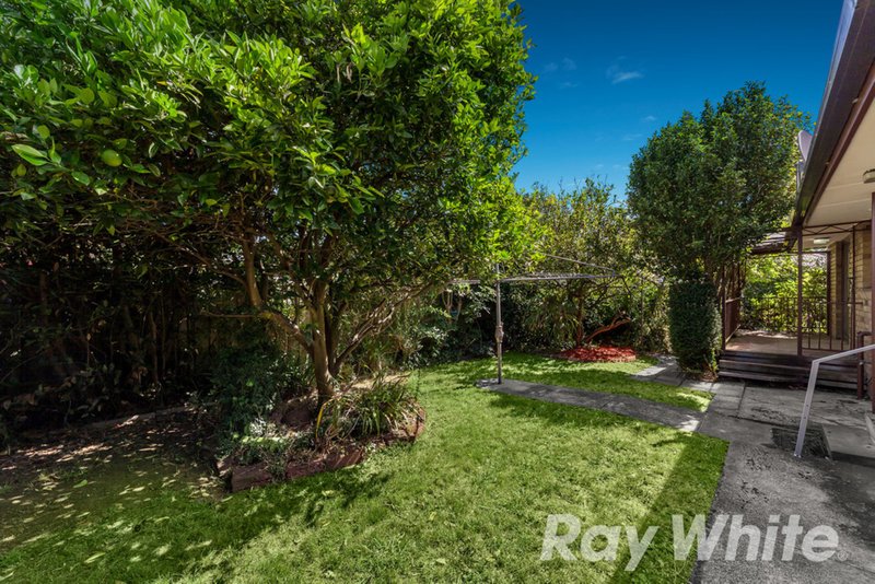 Photo - 4 Witchwood Crescent, Burwood East VIC 3151 - Image 2