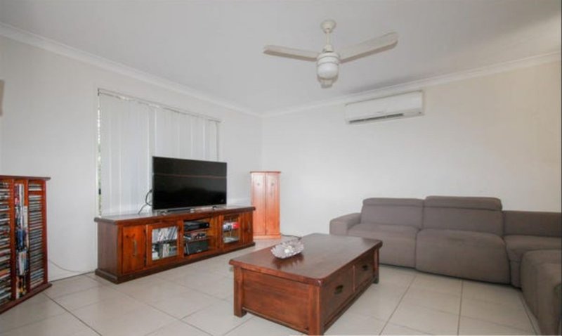 Photo - 4 Wolfik Drive, Goodna QLD 4300 - Image 2