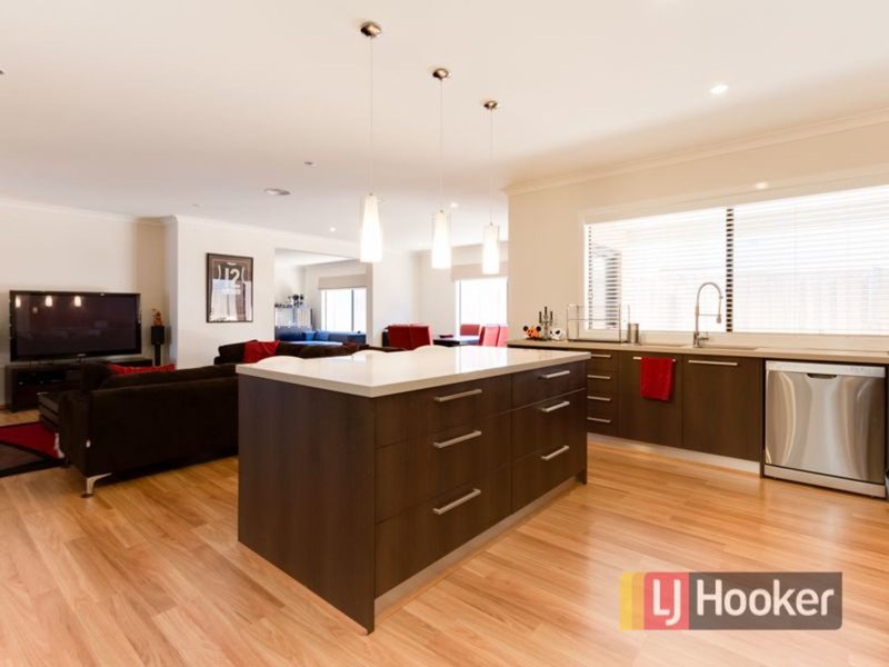 Photo - 4 Wombat Court, Narre Warren South VIC 3805 - Image 7