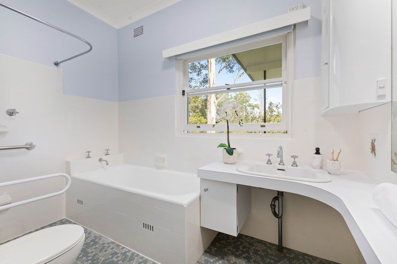 Photo - 4 Wongalee Avenue, Wahroonga NSW 2076 - Image 5