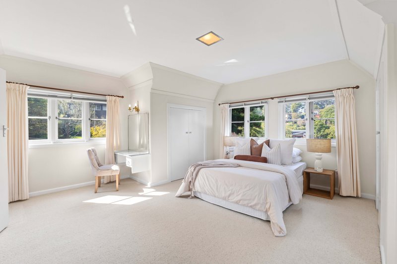 Photo - 4 Wongalee Avenue, Wahroonga NSW 2076 - Image 7