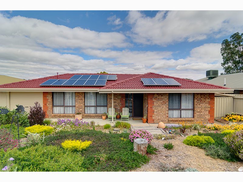 4 Woodcroft Drive, Morphett Vale SA 5162