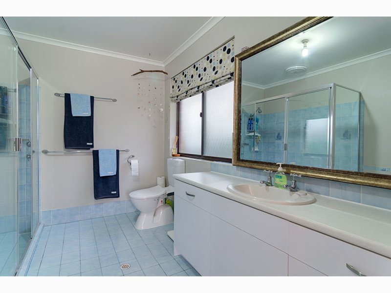 Photo - 4 Woodcroft Drive, Morphett Vale SA 5162 - Image 15