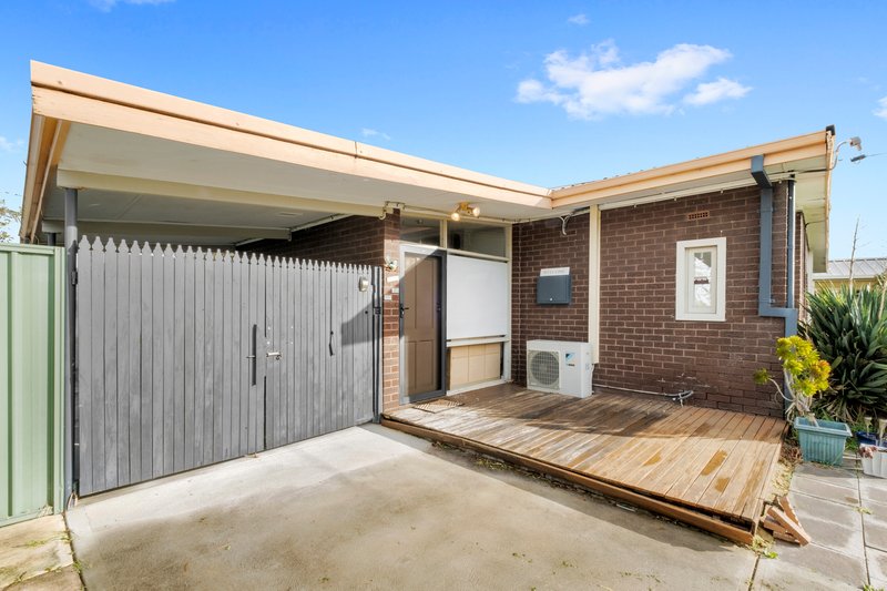 Photo - 4 Woodford Road, Lynwood WA 6147 - Image 16