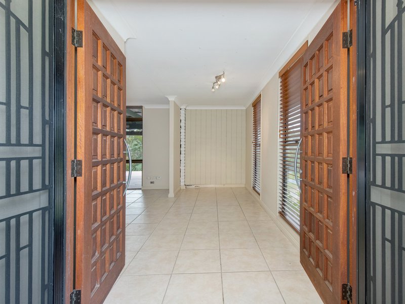 Photo - 4 Woodland Drive, Reedy Creek QLD 4227 - Image 11