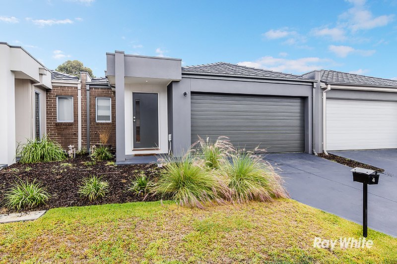 4 Woodright Circuit, Cranbourne VIC 3977