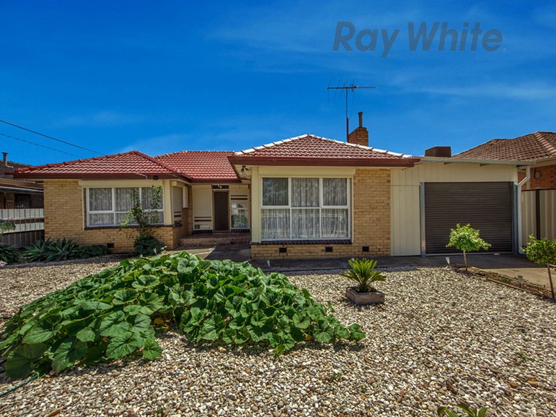 4 Woods Street, St Albans VIC 3021