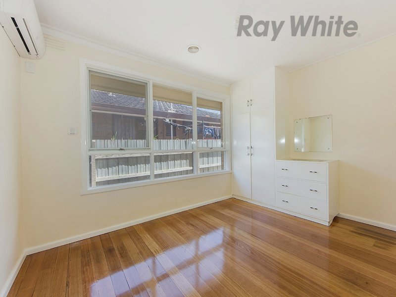 Photo - 4 Woods Street, St Albans VIC 3021 - Image 5