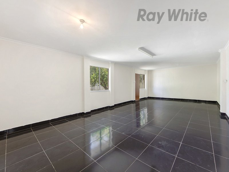 Photo - 4 Woods Street, St Albans VIC 3021 - Image 6