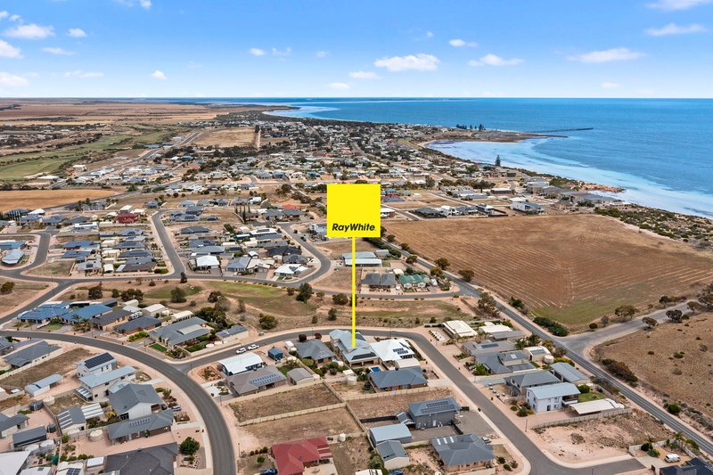 Photo - 4 Woodward Street, Moonta Bay SA 5558 - Image 5