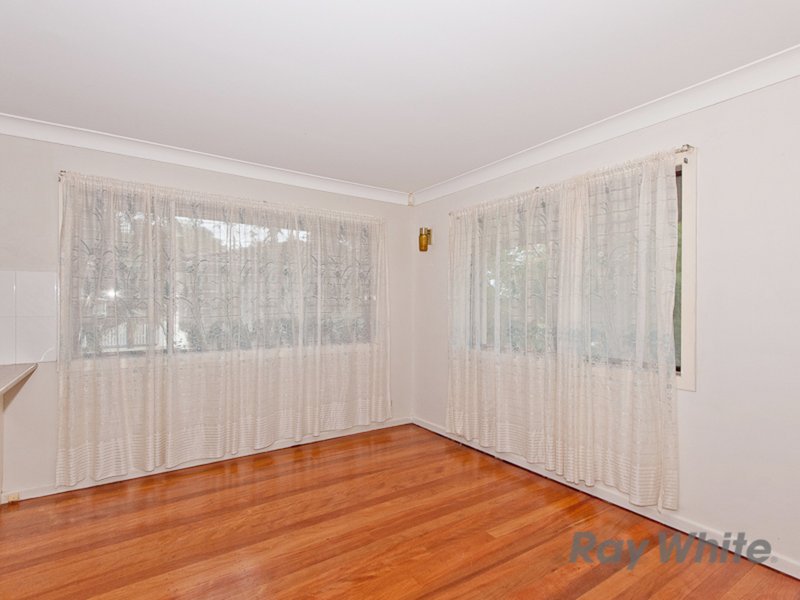 Photo - 4 Wordsworth Street, Strathpine QLD 4500 - Image 5