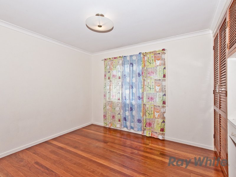 Photo - 4 Wordsworth Street, Strathpine QLD 4500 - Image 9