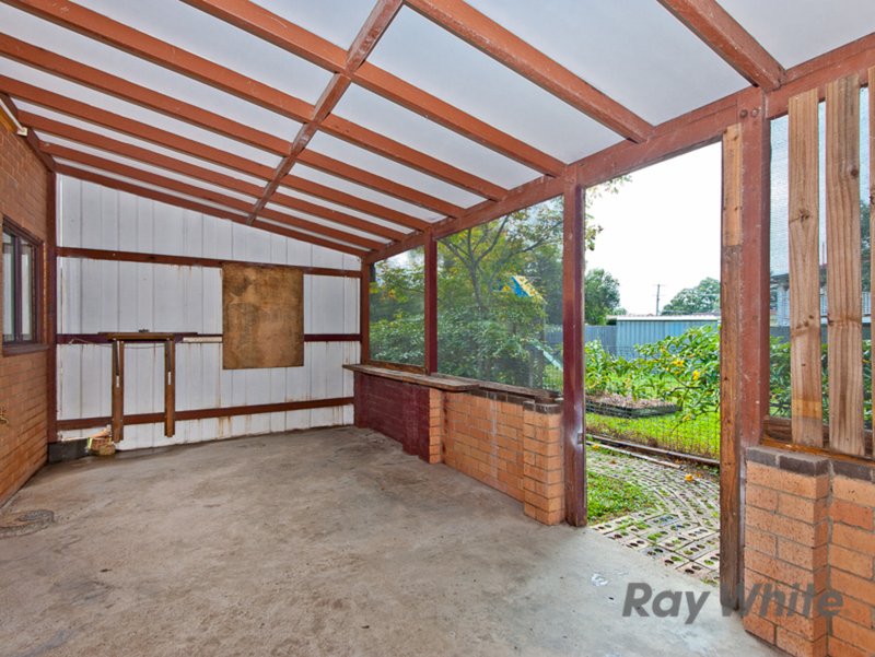 Photo - 4 Wordsworth Street, Strathpine QLD 4500 - Image 14