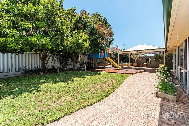 Photo - 4 Worley St , Willagee WA 6156 - Image 20