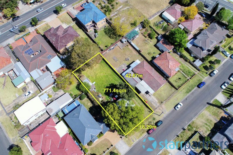 Photo - 4 Wyreema Street, Merrylands NSW 2160 - Image 2