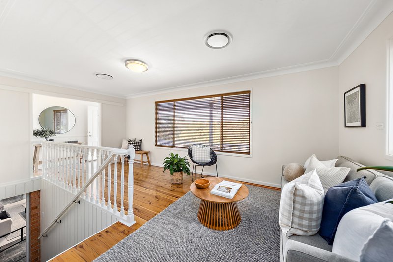 Photo - 4 Yarrabee Close, Charlestown NSW 2290 - Image 3