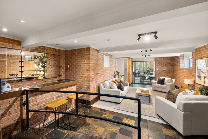 Photo - 4 Yarrabee Close, Charlestown NSW 2290 - Image 11