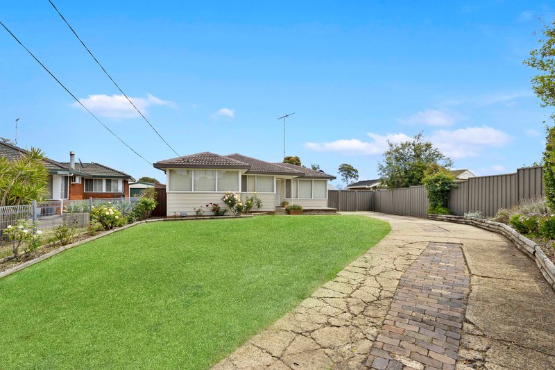 4 Yarrabee Place, Colyton NSW 2760