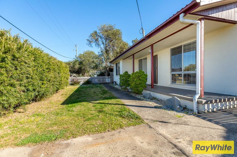 Photo - 4 Yarralumla Crescent, Tomakin NSW 2537 - Image 15